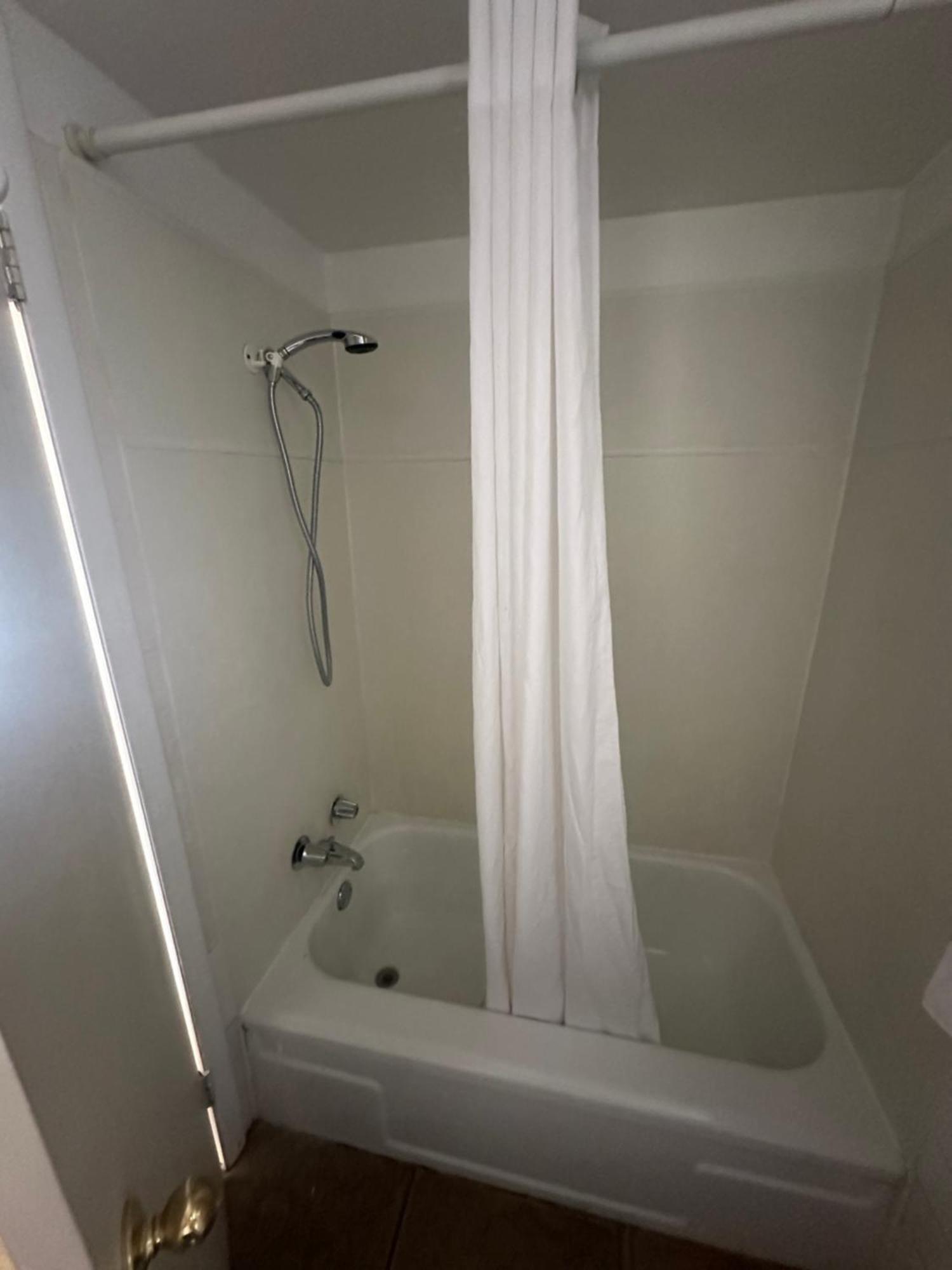 Grand Central Motel อีลี ภายนอก รูปภาพ